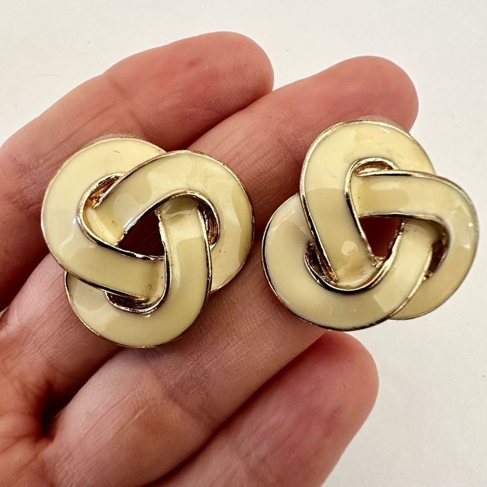 Yellow/cream gold tone knot post earrings